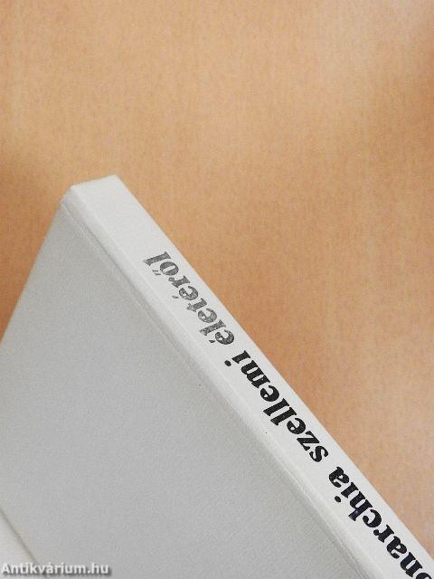 A Monarchia szellemi életéről