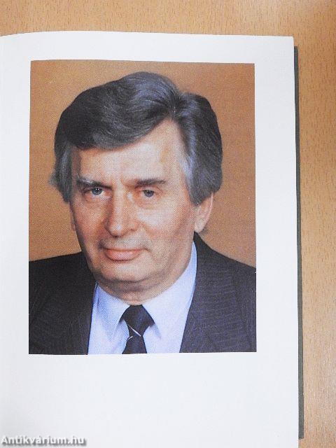 Modell és valóság I-II.