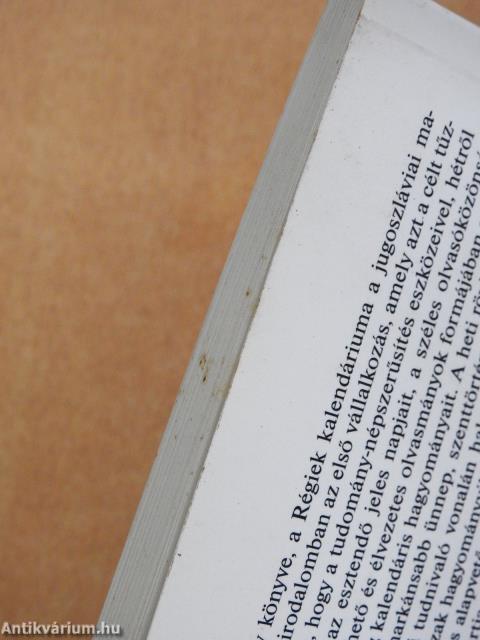 Régiek kalendáriuma (dedikált példány)