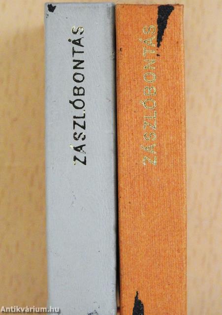 Zászlóbontás (minikönyv)/Zászlóbontás (minikönyv) (számozott)