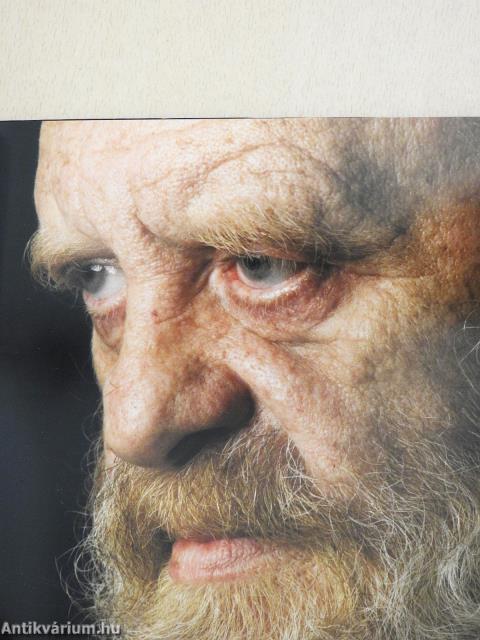 Október (dedikált példány)