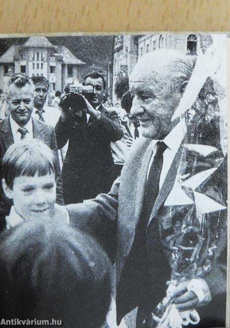 Kádár János elvtárs látogatása Nógrád megyében (minikönyv)