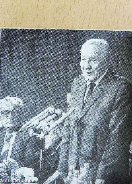 Kádár János elvtárs látogatása Nógrád megyében (minikönyv)