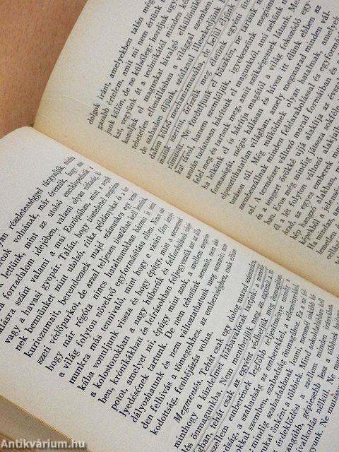 Emberek, könyvek, városok