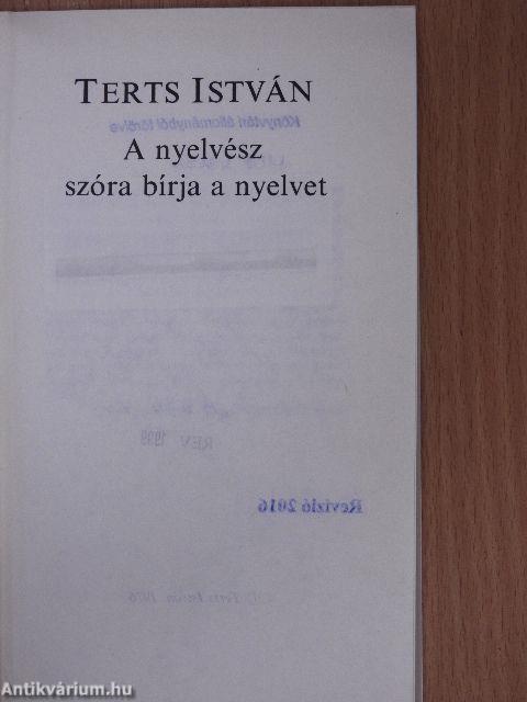 A nyelvész szóra bírja a nyelvet