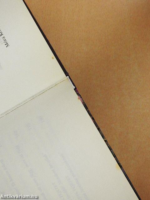 A tűz és a könnyek asszonya