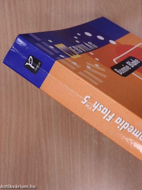 Macromedia FLASH 5