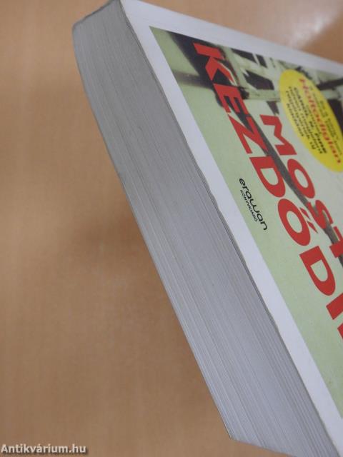 Most kezdődik (aláírt példány)