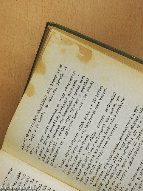 Alázatosan jelentem