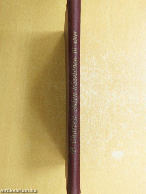 Isten közelében III.