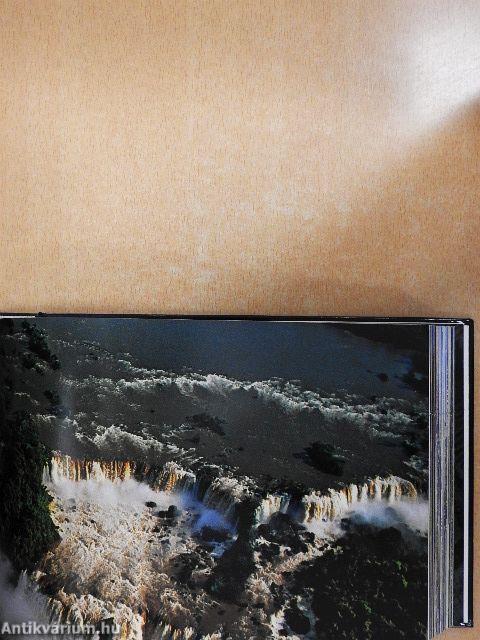 Magasan a világ felett