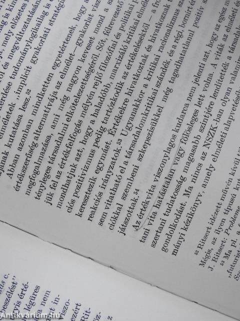 Az érték antinómiái (dedikált példány)