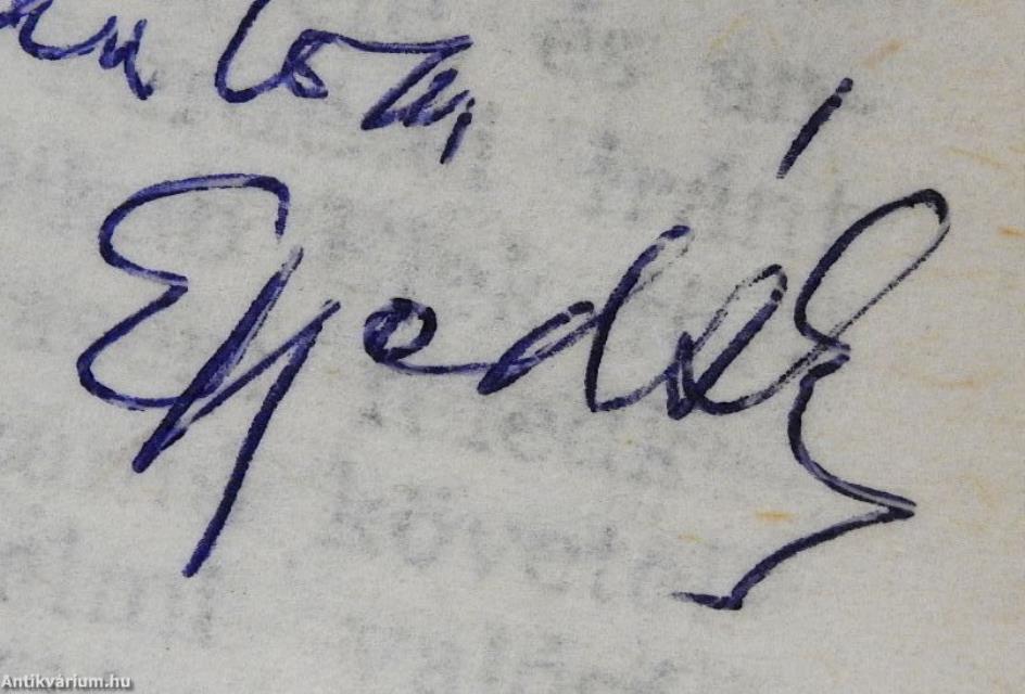 Tanulmányok (dedikált példány)