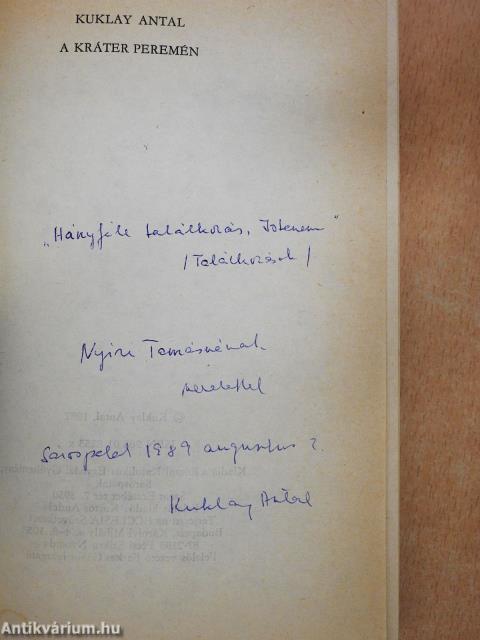 A kráter peremén (dedikált példány)