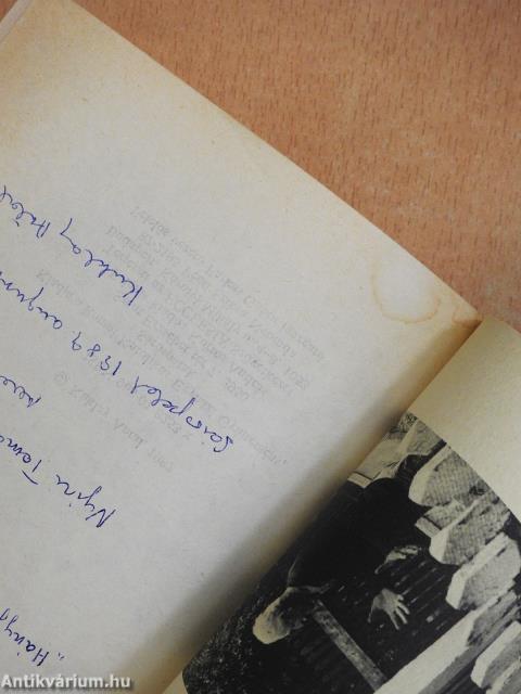 A kráter peremén (dedikált példány)