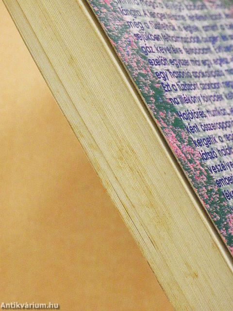 Éhes, akár a tenger