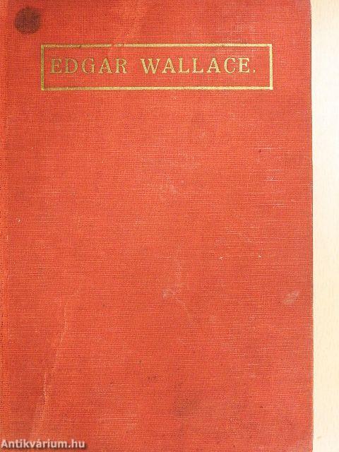 A hét lakattal lezárt ajtó