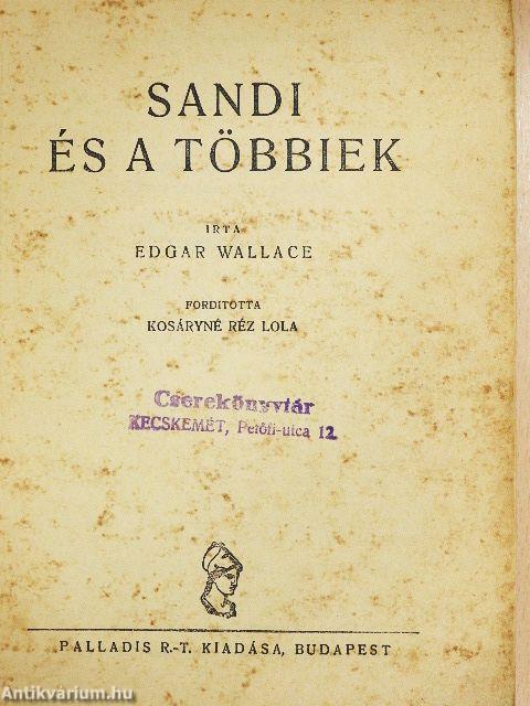 Sandi és a többiek