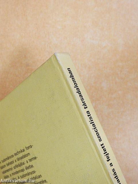 Tudományos-technikai haladás a fejlett szocialista társadalomban