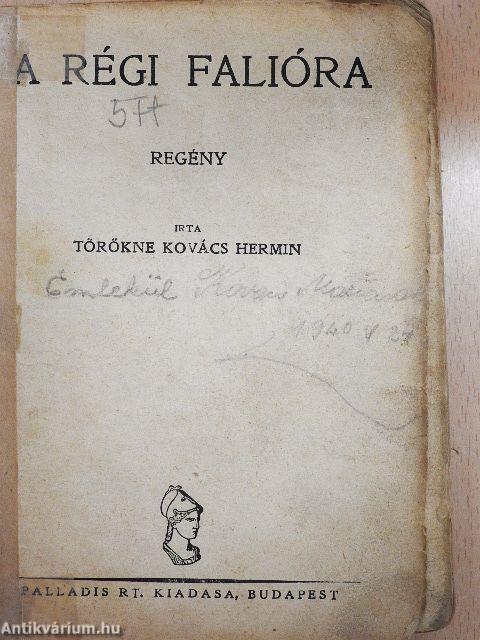 A régi falióra (rossz állapotú)