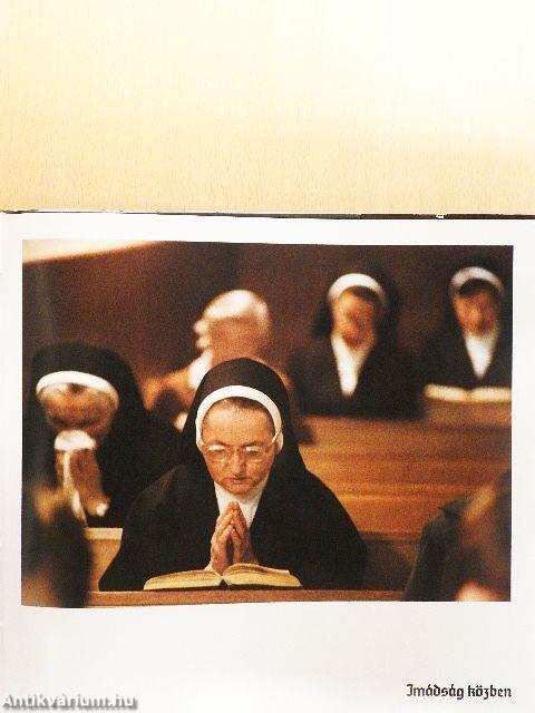 Boldogok, akik házadban laknak...