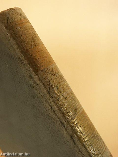 A három márványfej