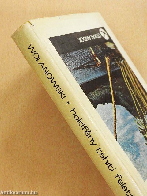 Holdfény Tahiti felett