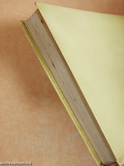 Nyolc év Kongó törpéi között