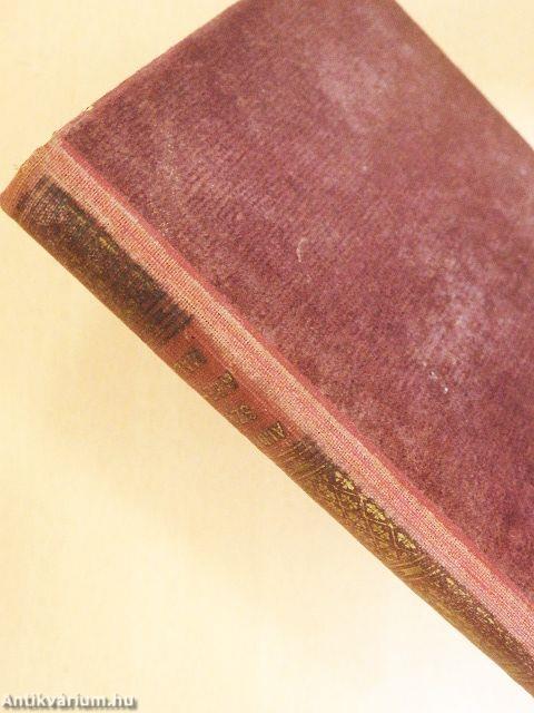 Száll a fehér madár