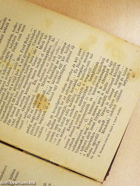 Száll a fehér madár