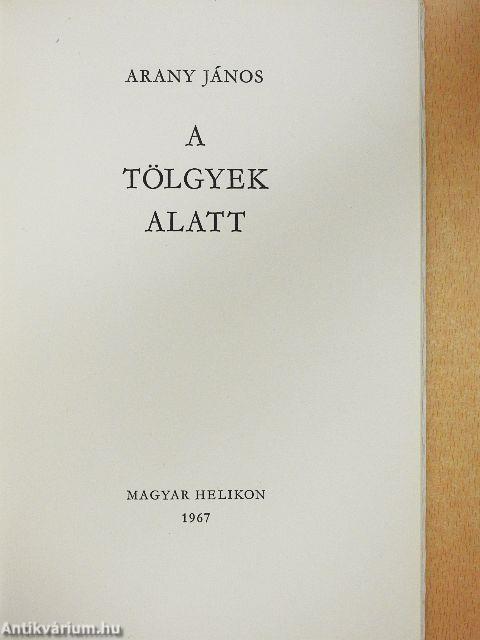 A tölgyek alatt