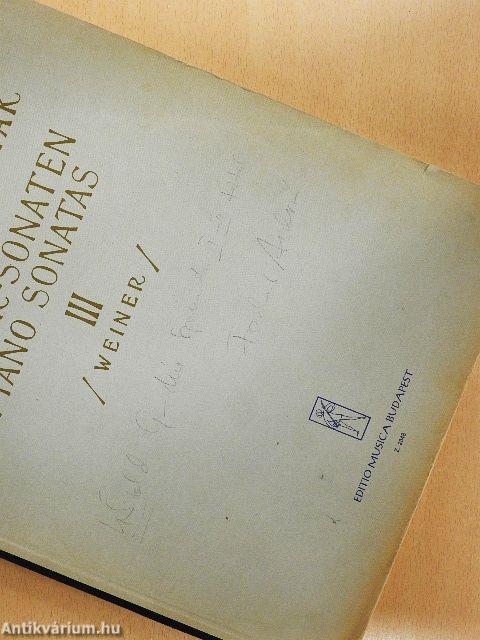 Zongoraszonáták III.