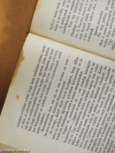 A zöldköves gyűrű