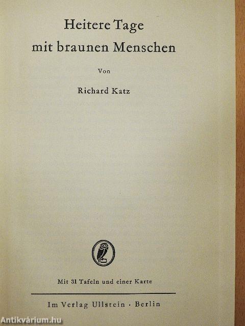 Heitere Tage mit braunen Menschen