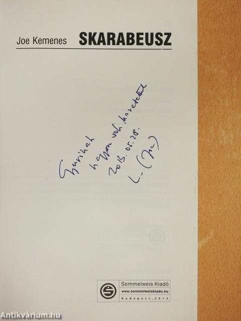 Skarabeusz (dedikált példány)