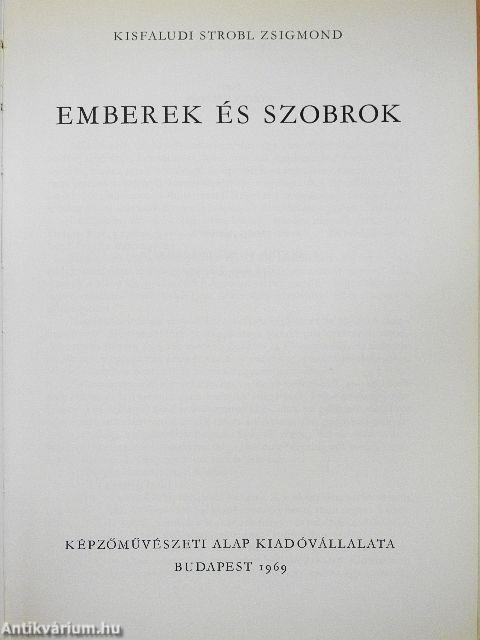 Emberek és szobrok