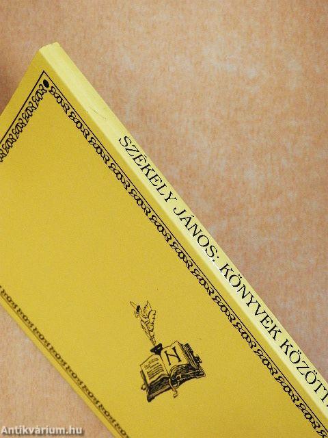 Könyvek között...