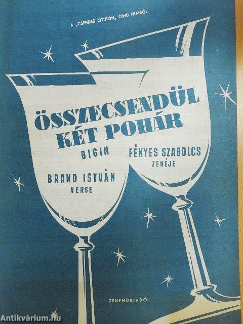 Összecsendül két pohár
