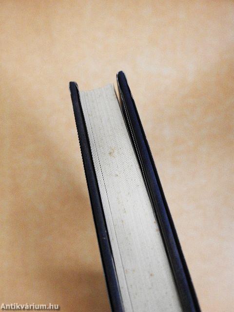 An den drei-einen Gott glauben