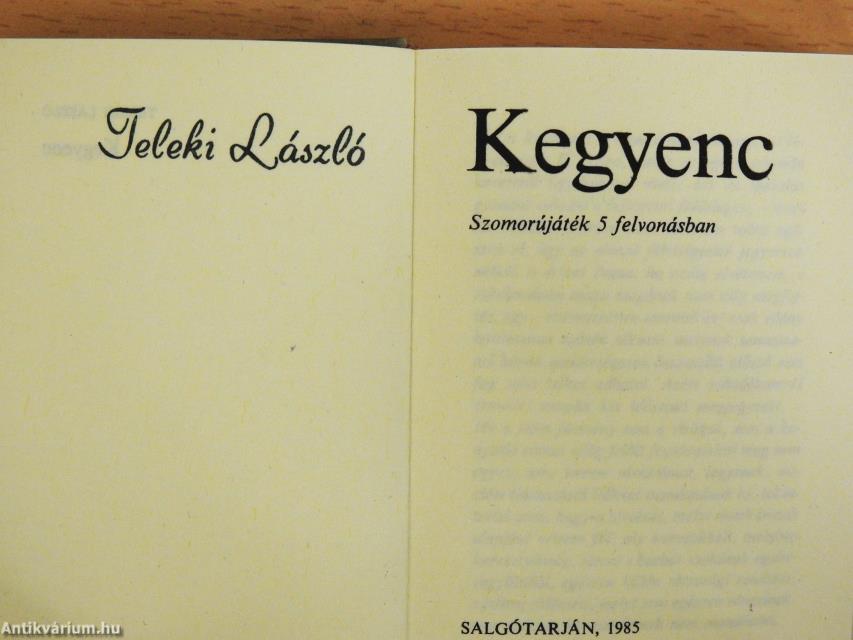 Kegyenc (minikönyv)