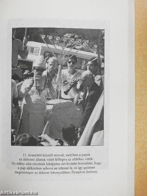 Templom a hegy alatt