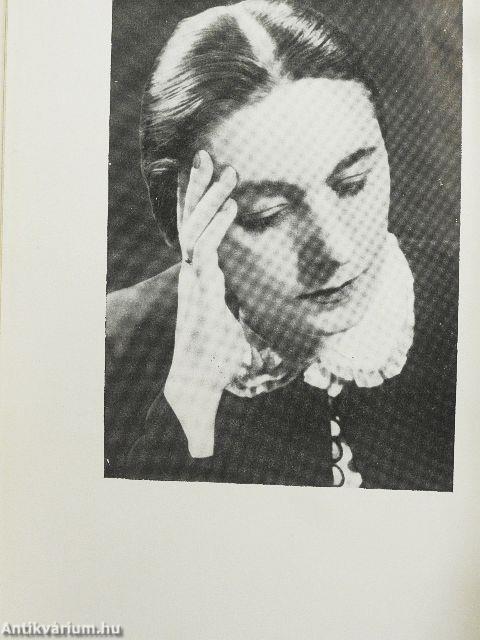 Egy asszony a milliók közül