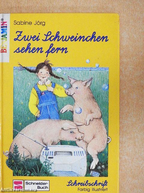 Zwei Schweinchen sehen fern