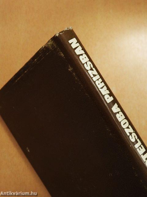 Hotelszoba Párizsban