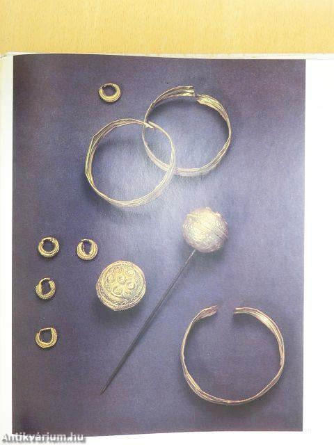 Schmuck früher Zeiten, ferner Völker