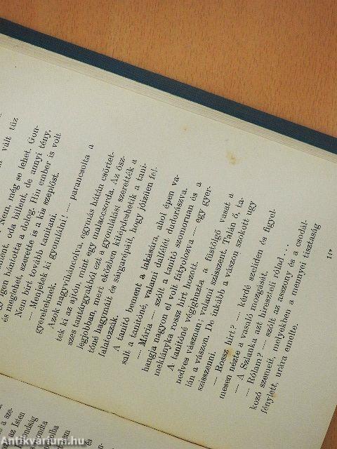 Öreg szekér fakó hám