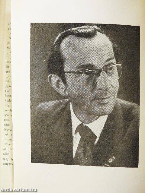 Farkasok közt, védtelen