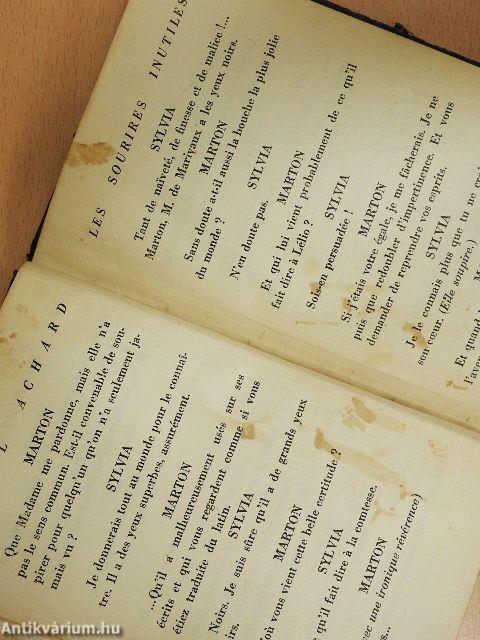 Les sourires inutiles