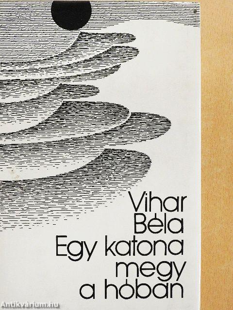 Egy katona megy a hóban