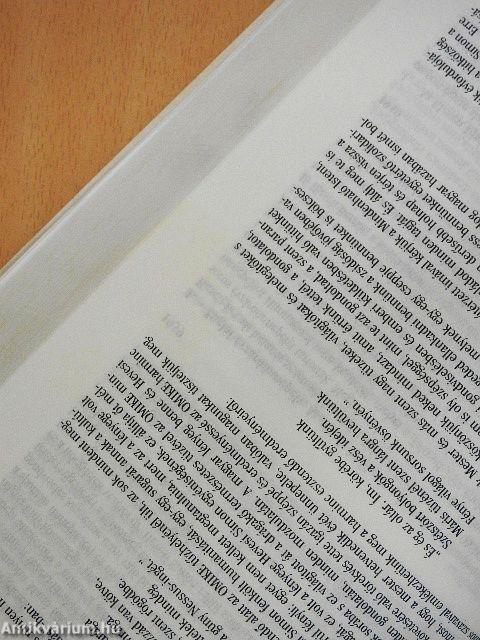 "Ősi hittel, becsülettel a hazáért!"